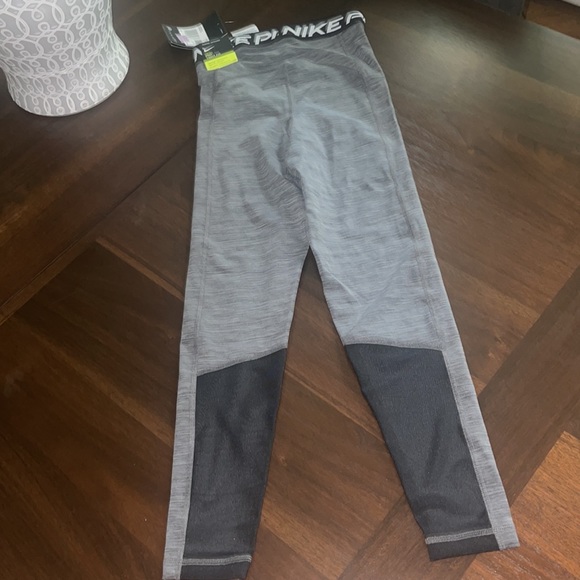 Female Nike pro rights black and grey size XXS - Picture 4 of 5